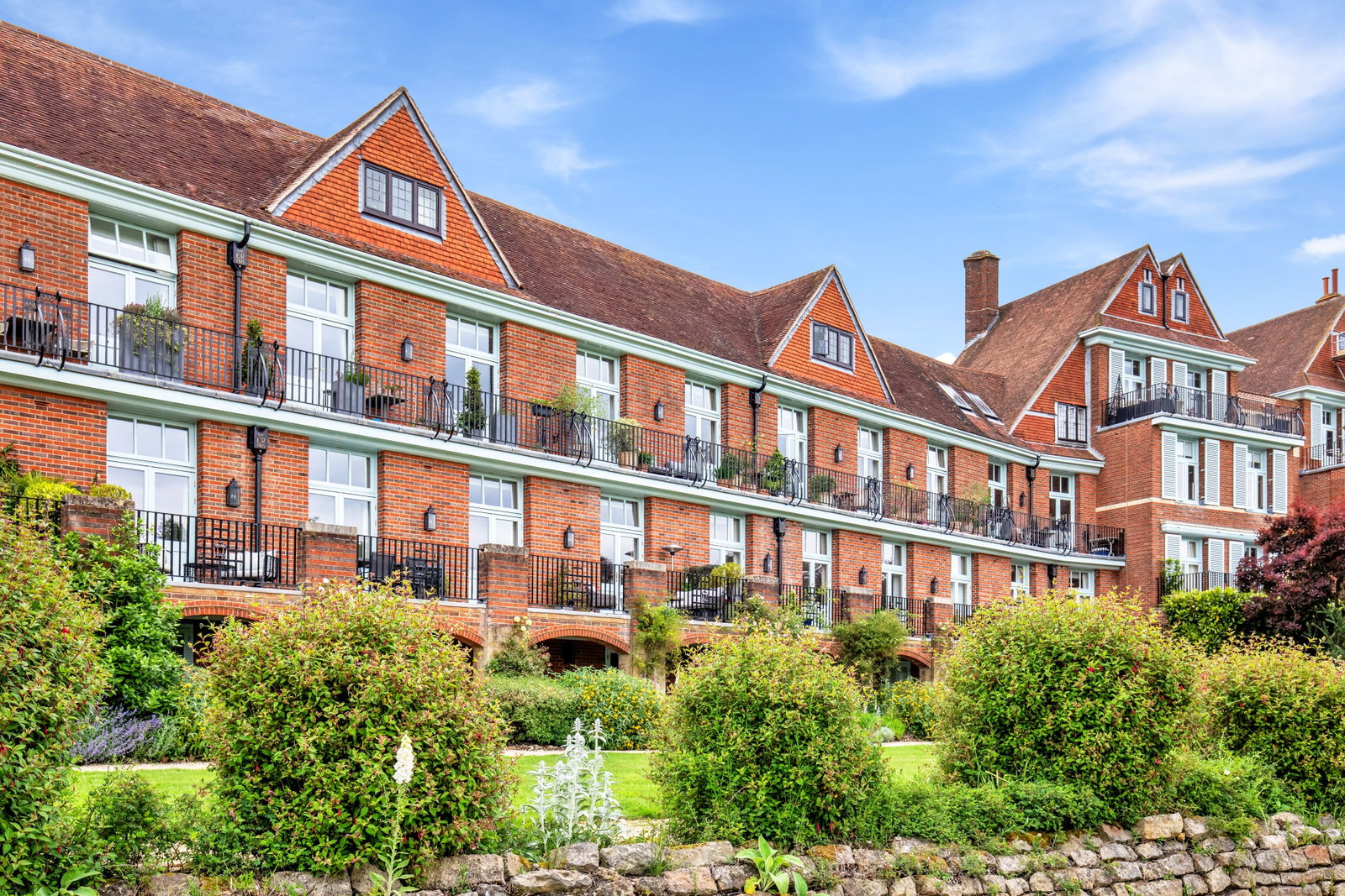 Apartment for sale in Midhurst, Kings Drive, Midhurst, GU29 0EY, 964 m²