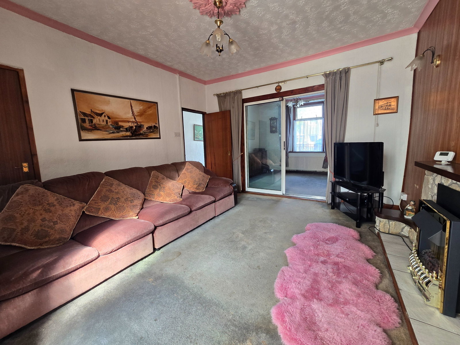 Semi Detached House for sale in Swansea, Heol Las Close, Birchgrove, Swansea