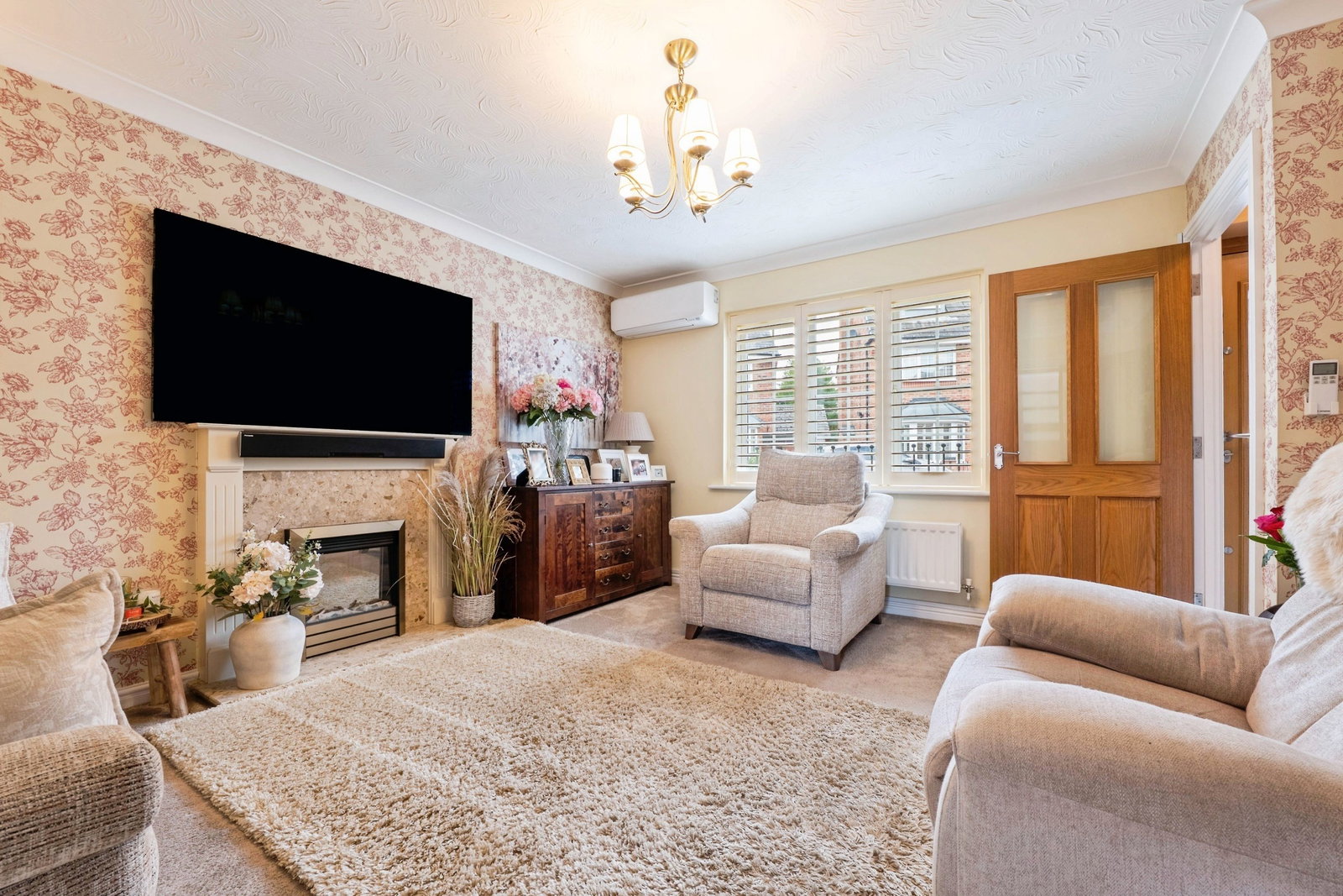 Semi Detached House in Leicester