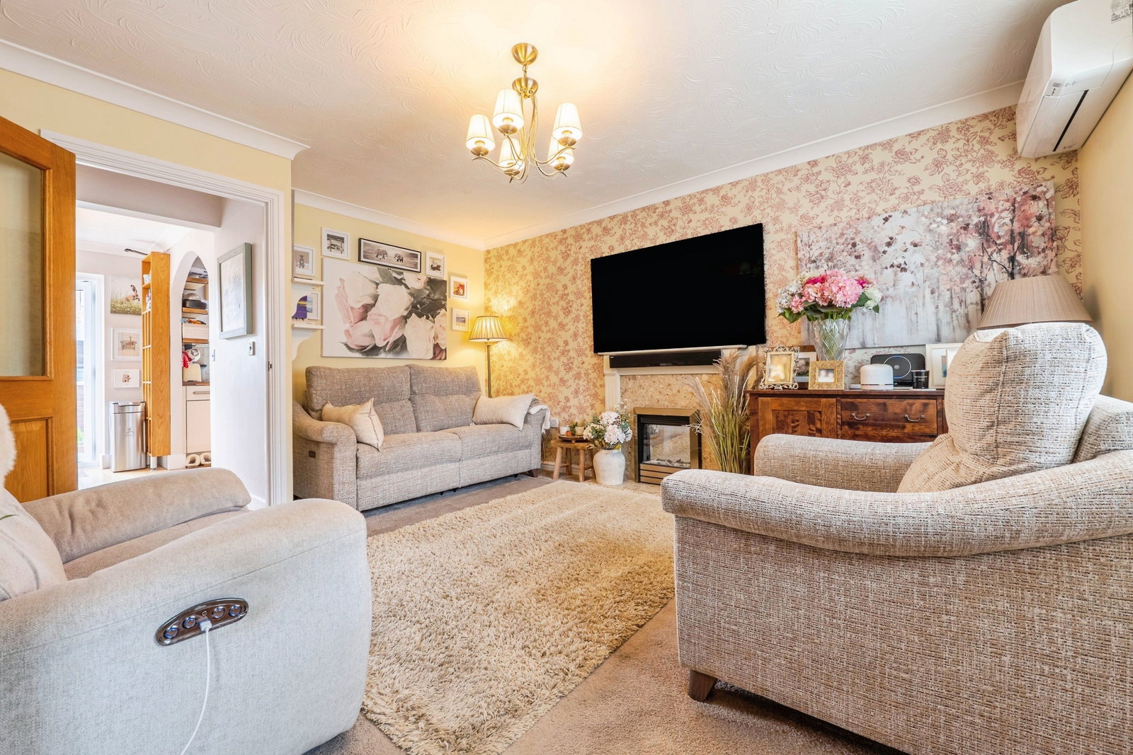 Semi Detached House in Leicester