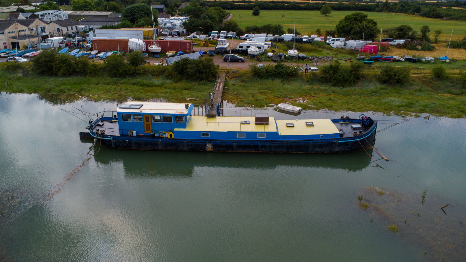 House Boat in Maldon