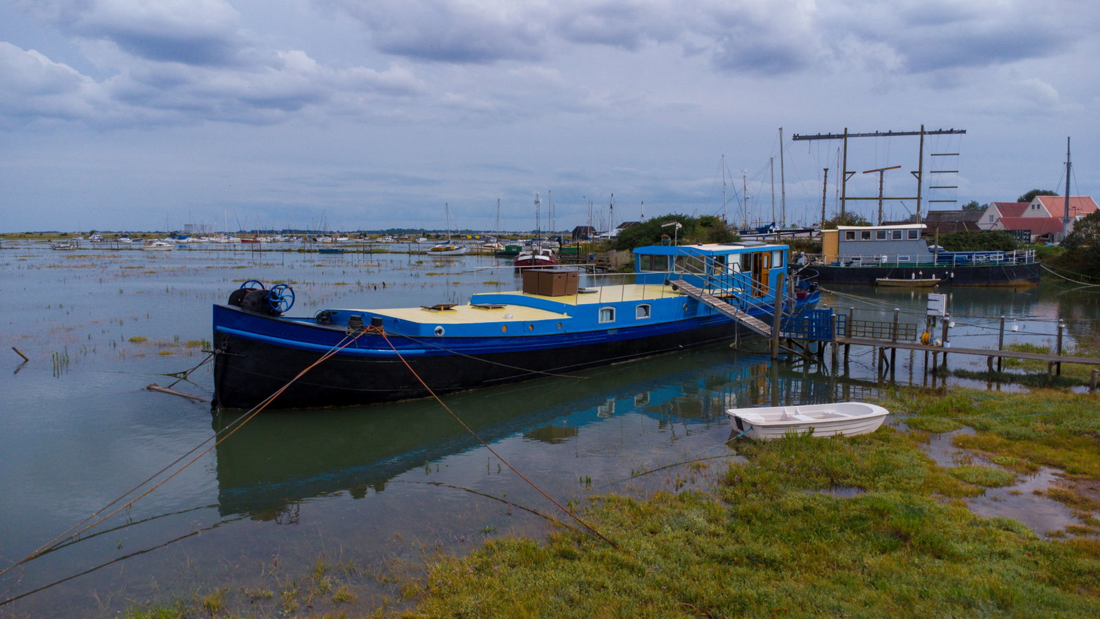House Boat in Maldon