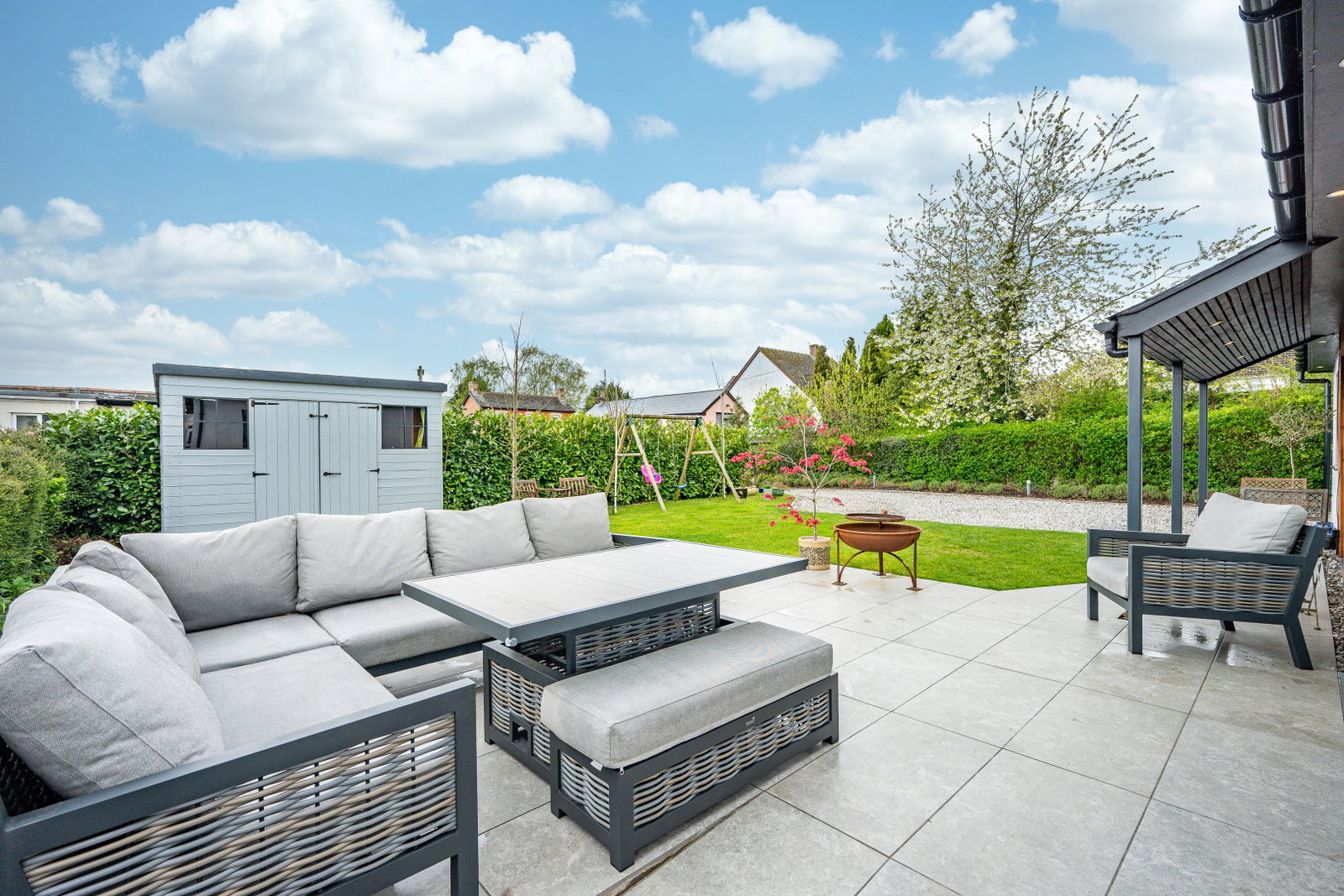 Detached House for sale in Abergavenny, Gwent Road, Abergavenny, 958 m²