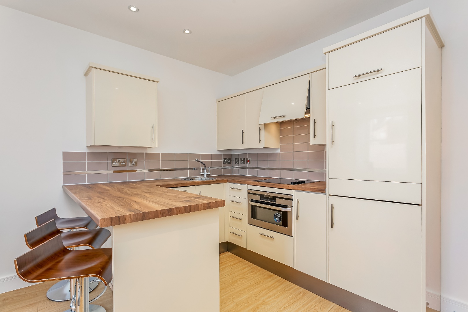 Flat for rent in London, Finchley Road, Hampstead, London, NW3, 412 m²