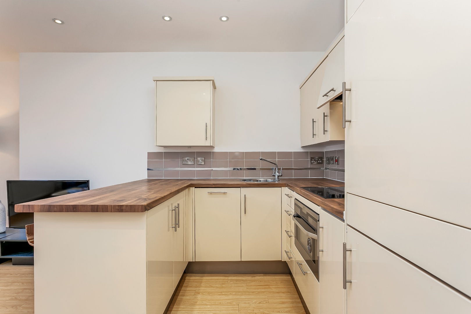 Flat for rent in London, Finchley Road, Hampstead, London, NW3, 412 m²