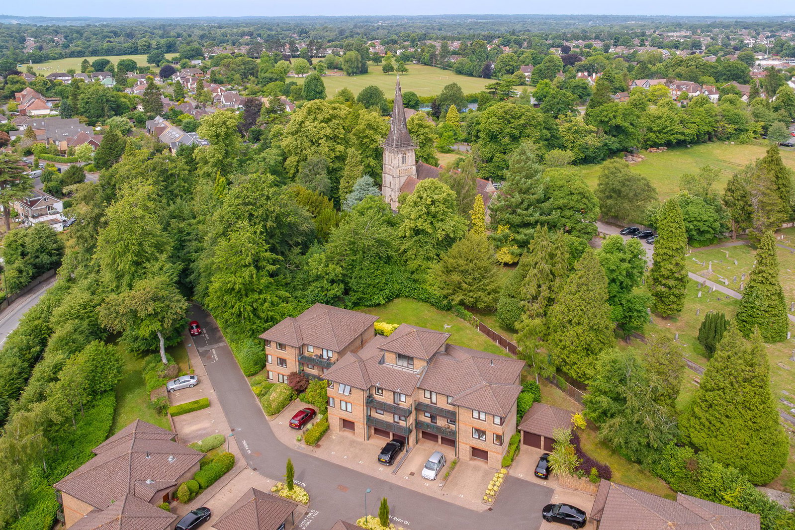 Apartment for sale in Caterham, St. Mary's Mount, Caterham, CR3, 3403 m²