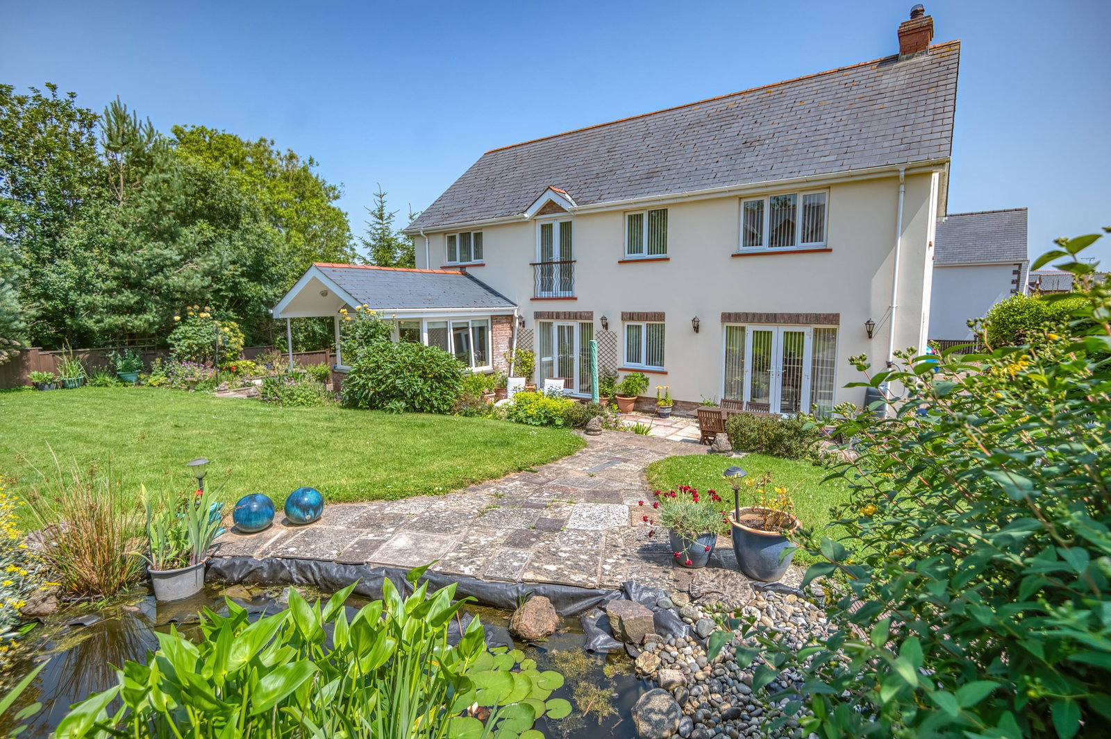 Detached House in Milford Haven