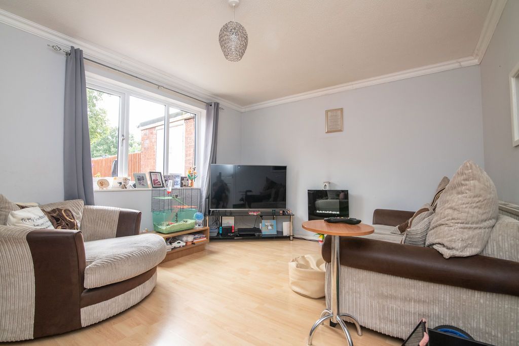 Terraced House in Redditch