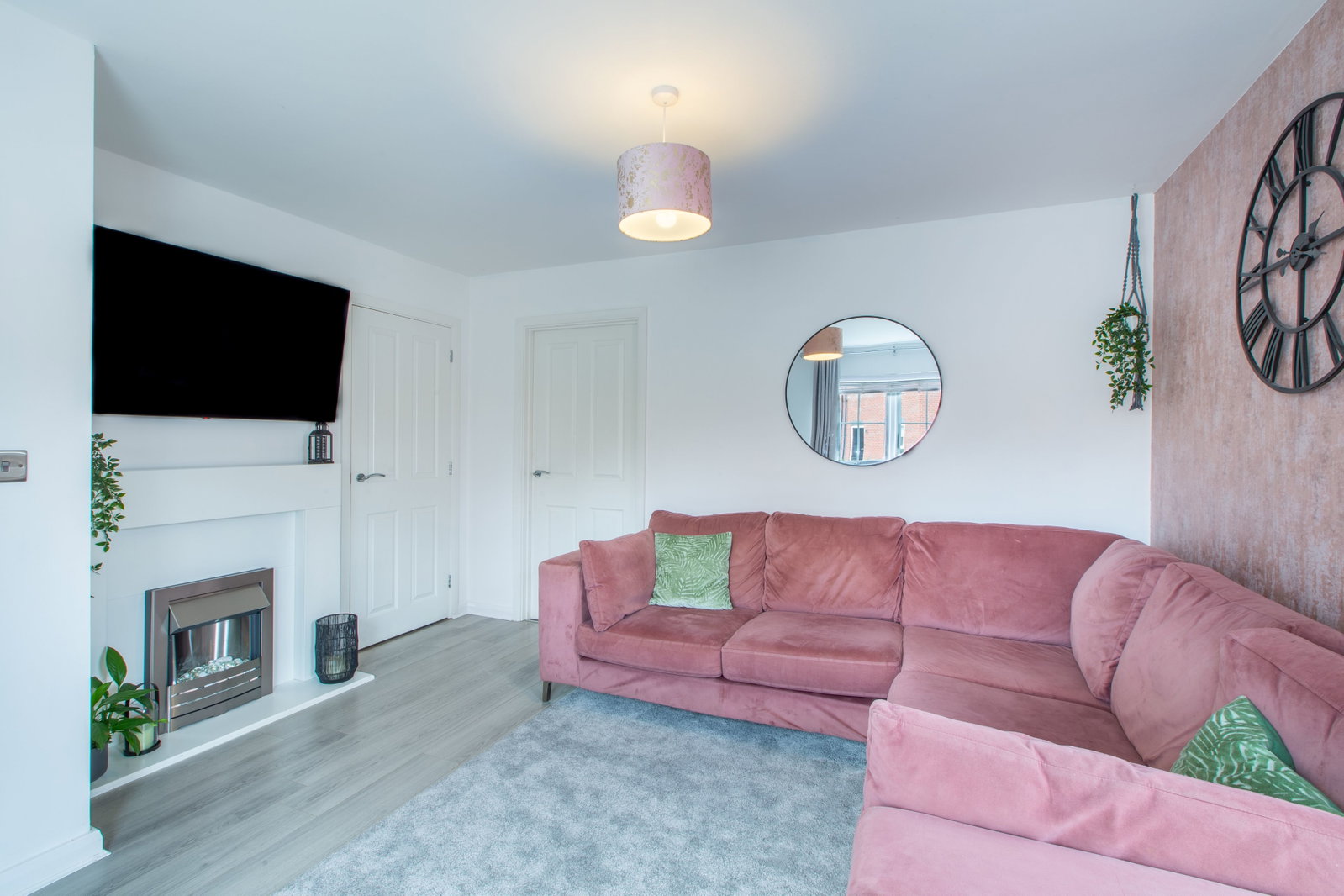 Semi Detached House in Normanton