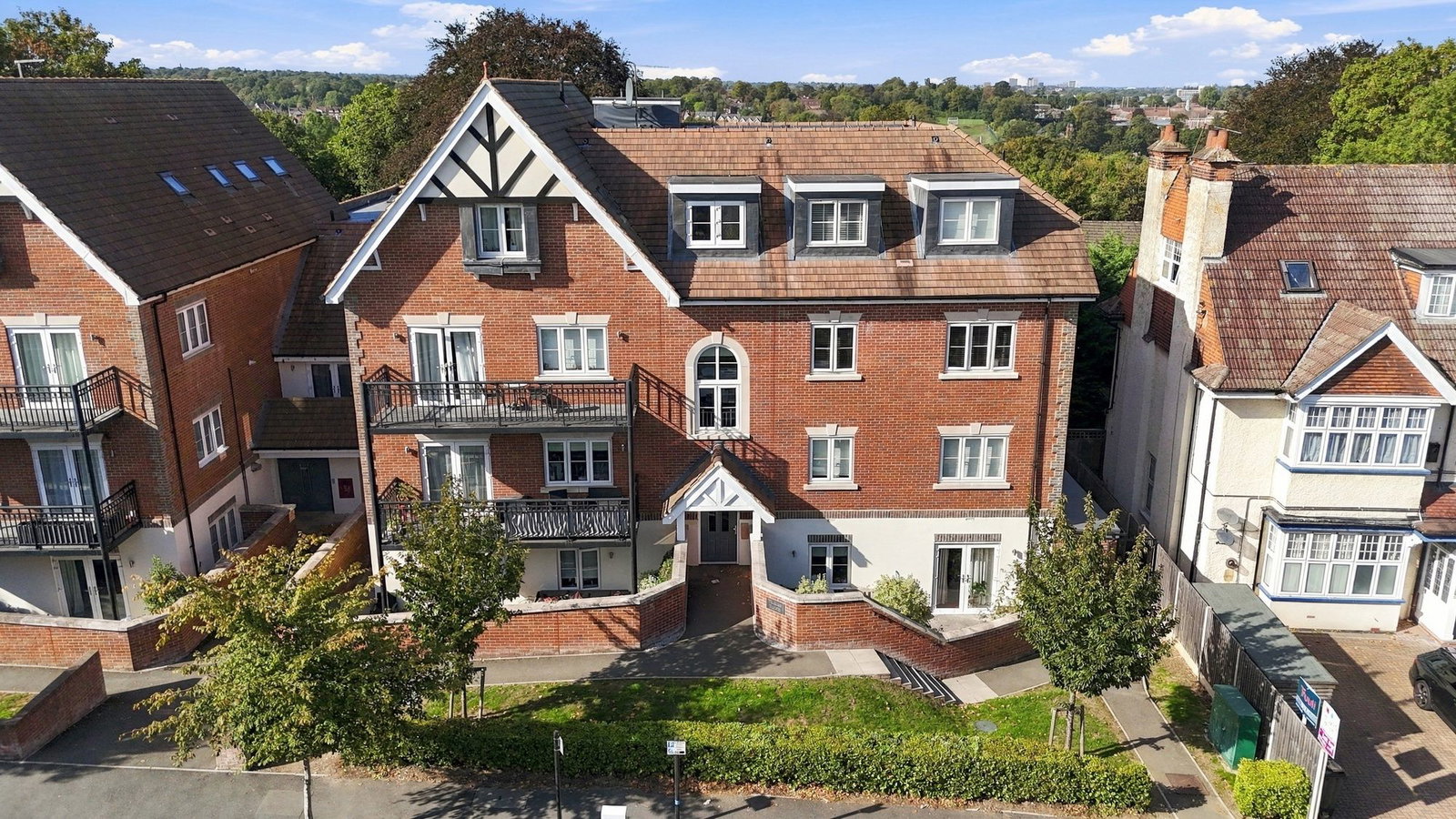 Apartment for sale in South Croydon, Tilbury Lodge, South Croydon, CR2, 584 m²
