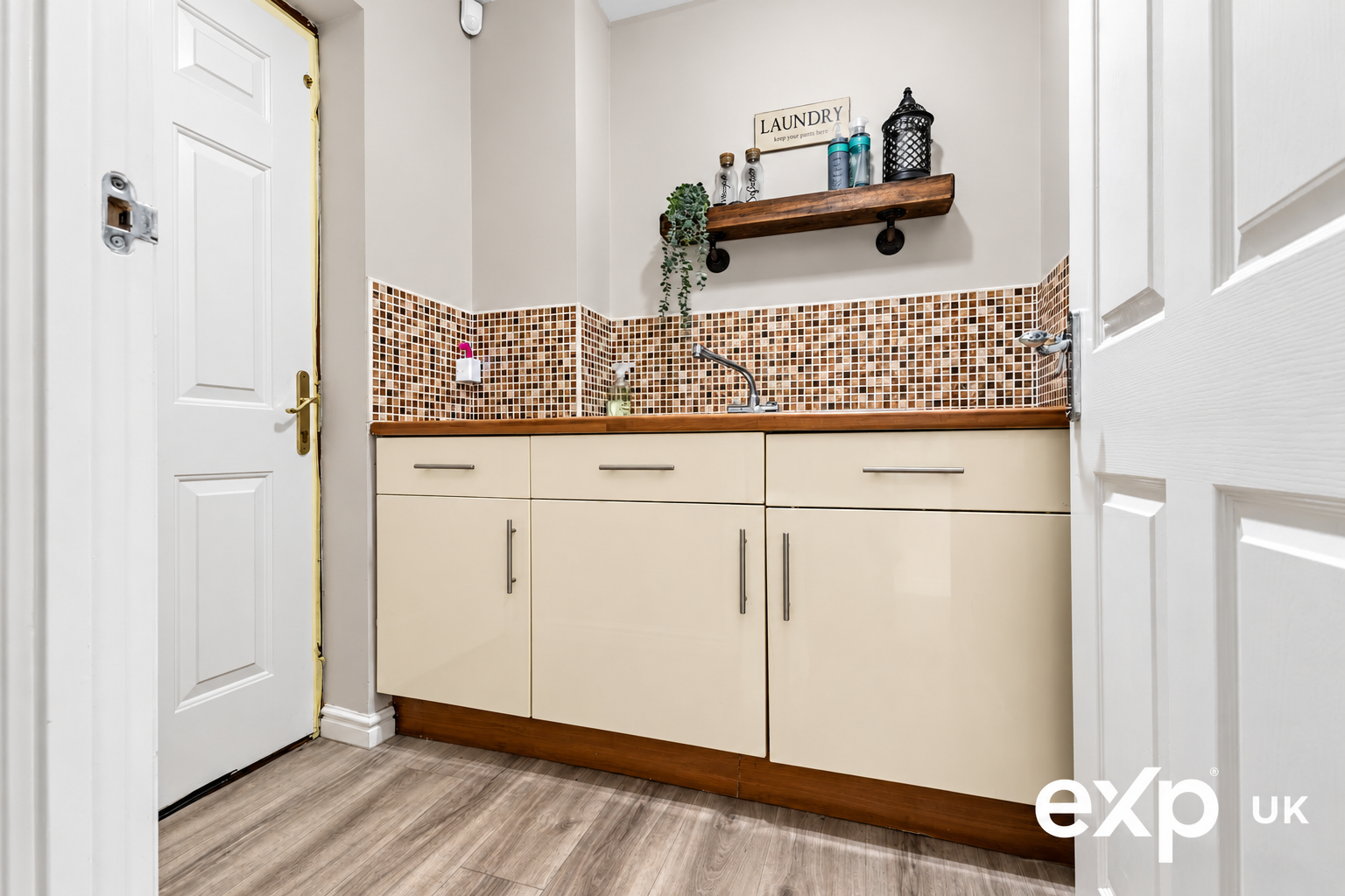 Detached House for sale in Mansfield, Cardinal Way, Clipstone Village, Mansfield, NG21 9FH