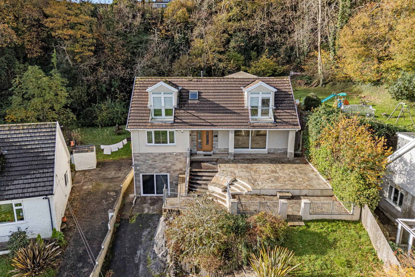 Detached House in Swansea