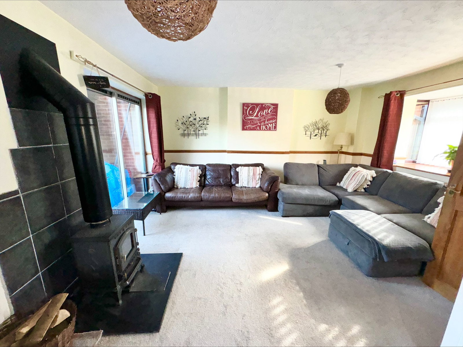 Semi Detached House in Redditch