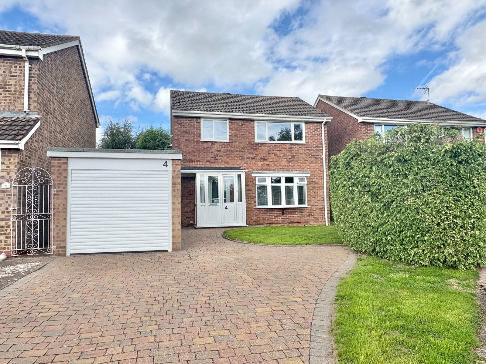 Detached House for sale in Tamworth, Ashlands Close, Tamworth, B79 8TR, 1087 m²