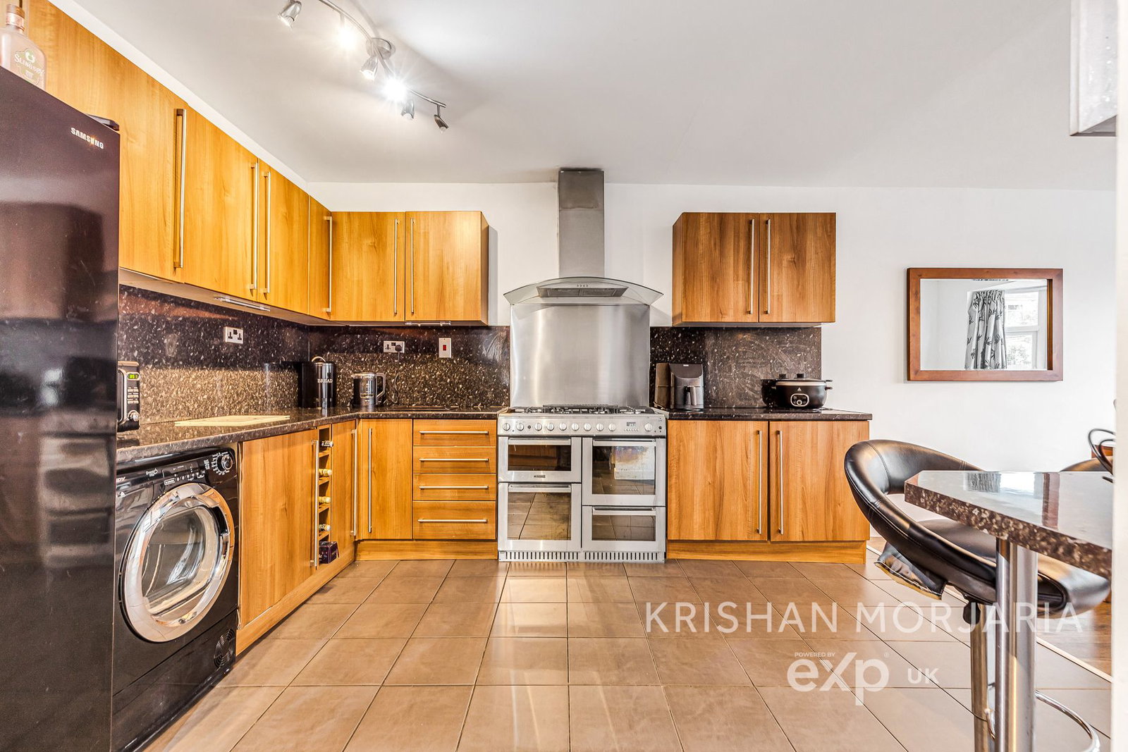 Semi Detached House in Leicester