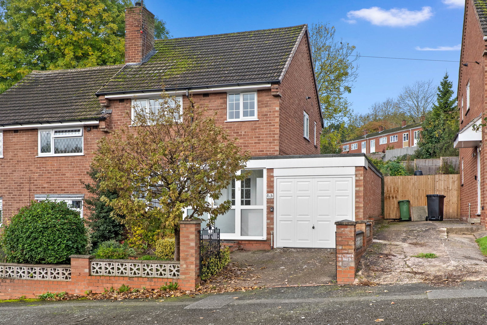 Semi Detached House in Redditch