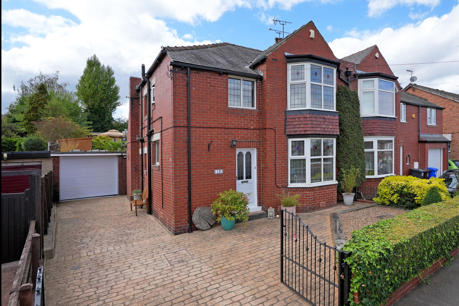Semi Detached House in Sheffield