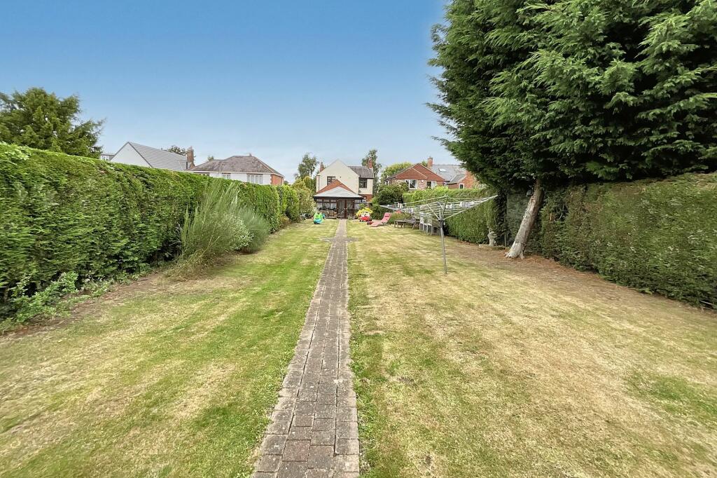 Detached House in Leicester