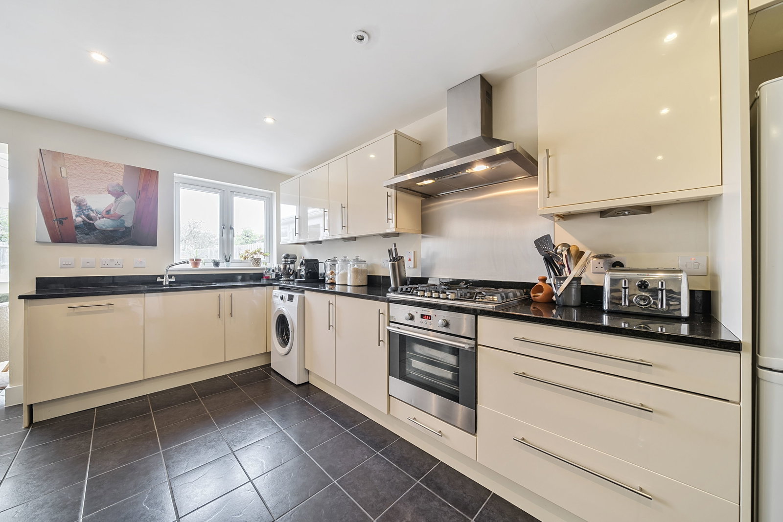 Semi Detached House for sale in Bromley, Cumberland Road, Bromley, BR2 0PW