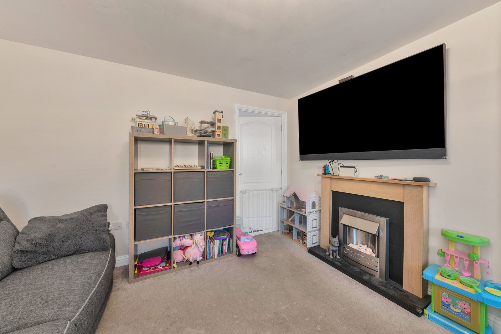 Semi Detached House in Peterborough