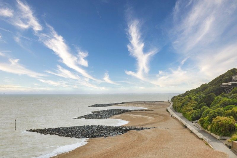 Apartment for sale in Folkestone, One Bed Apartment Shoreline Folkestone Kent CT20, 545 m²