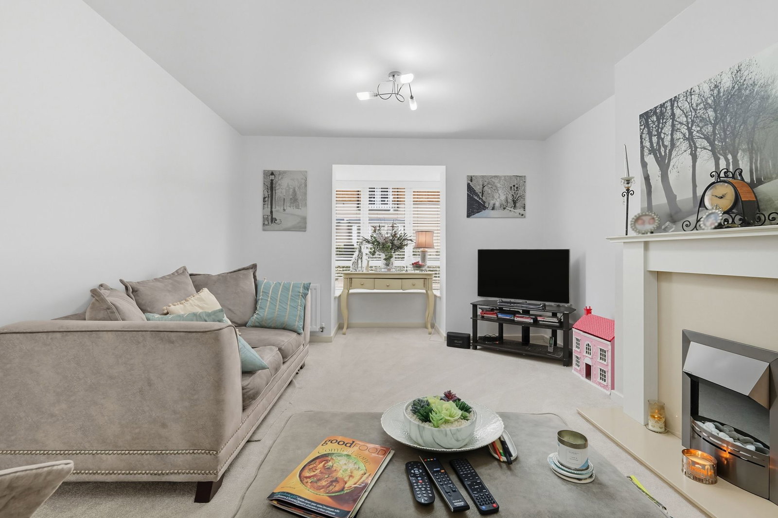 Semi Detached House in Basildon