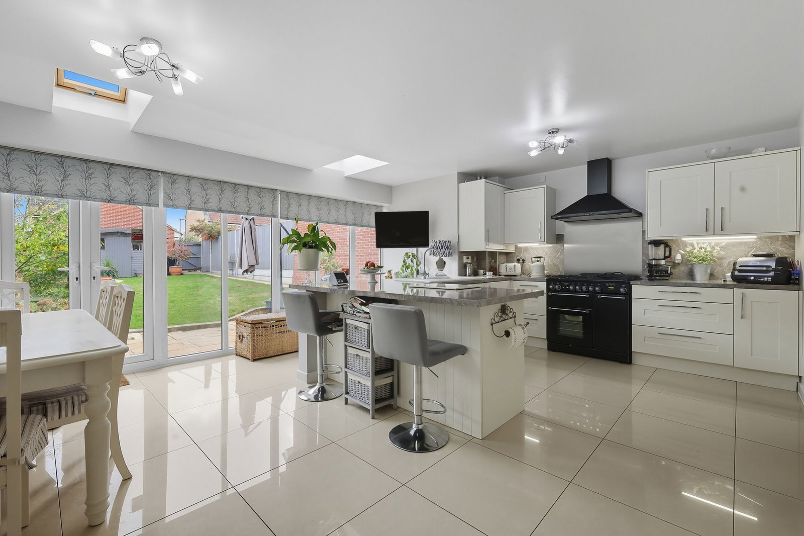 Semi Detached House in Basildon