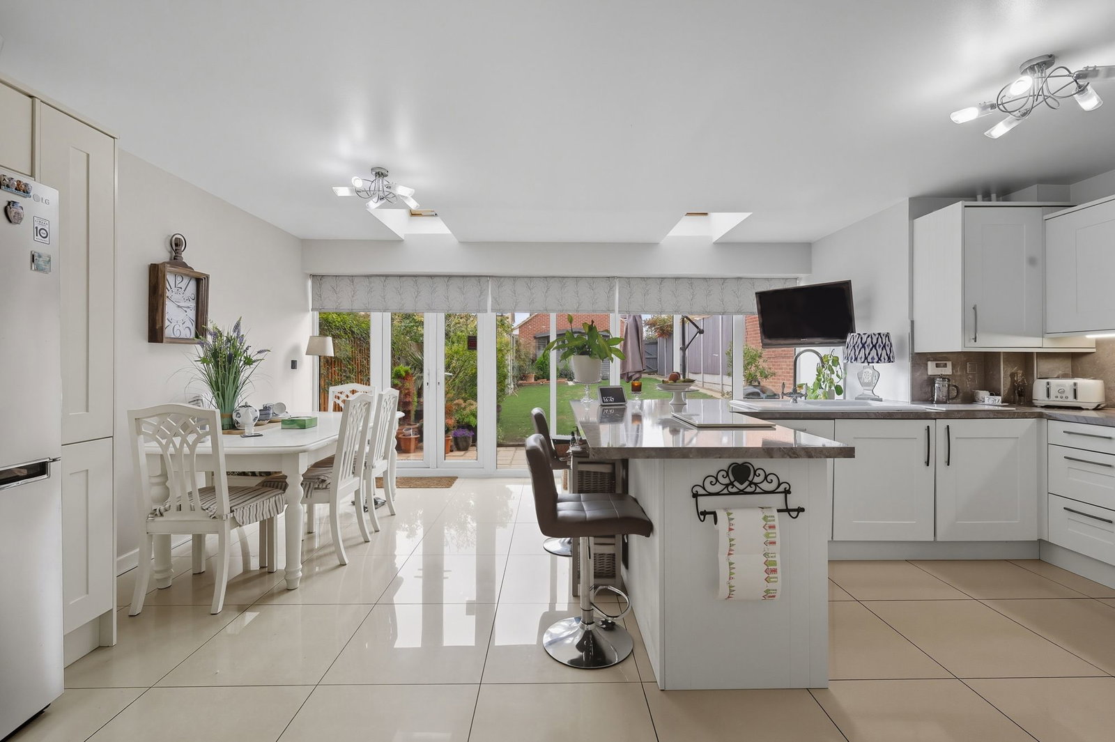 Semi Detached House in Basildon