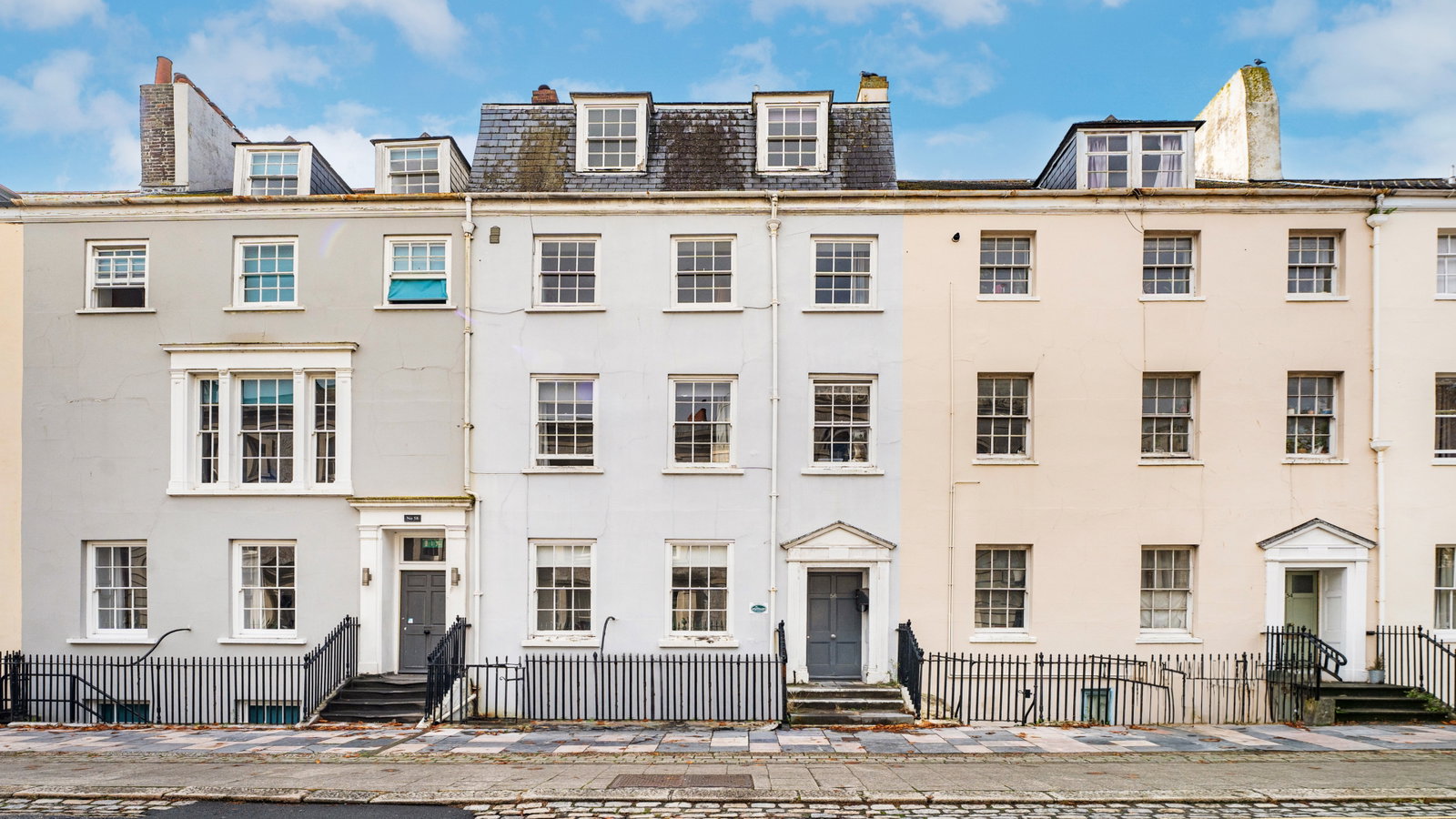 Flat in Plymouth