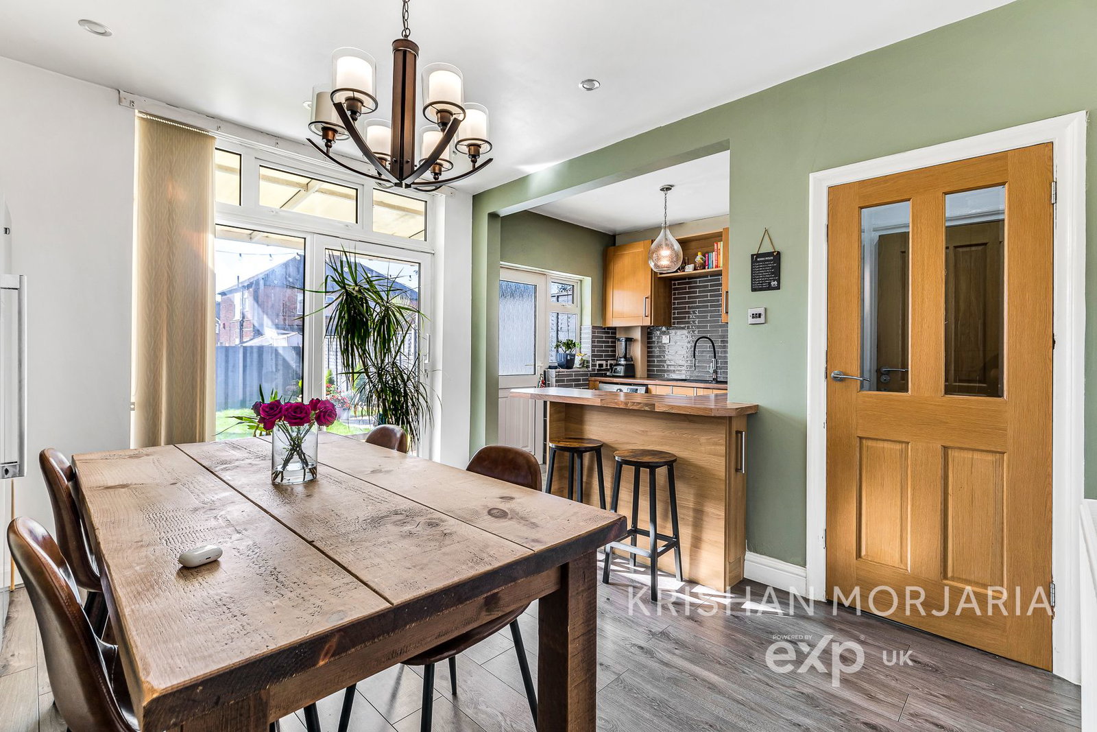 Semi Detached House in Leicester