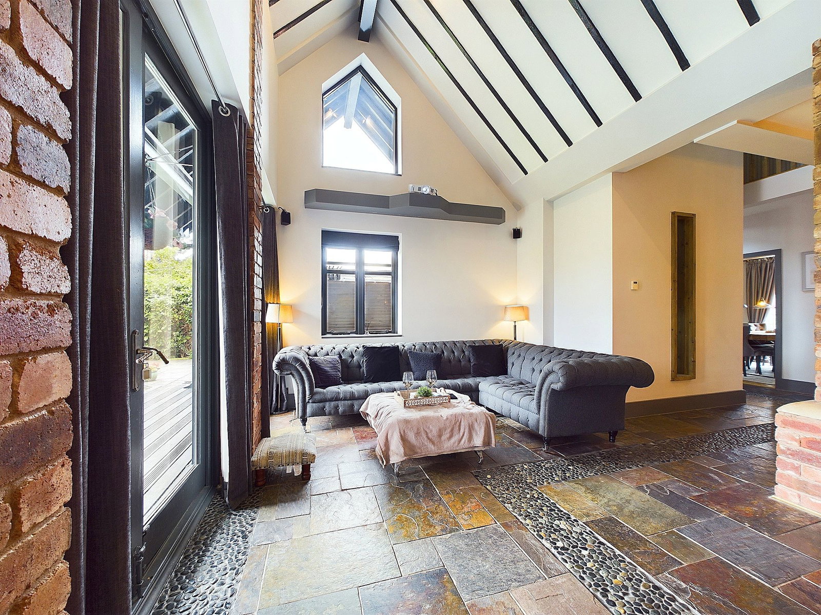 Detached House in Mansfield