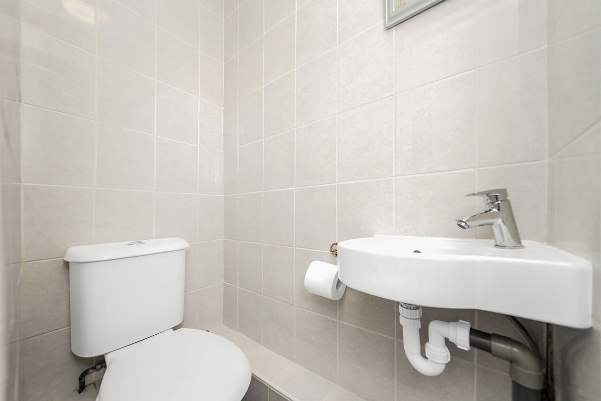 End Of Terrace House in Chigwell