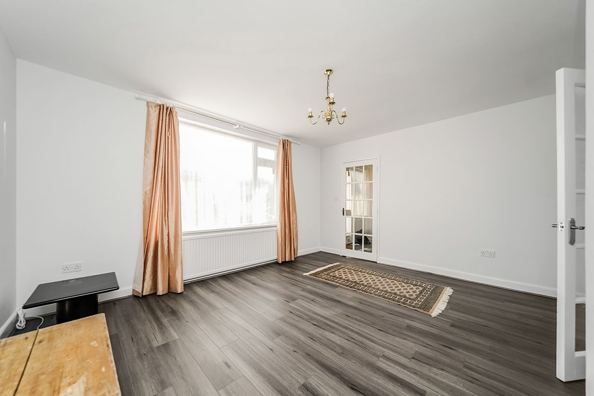 End Of Terrace House in Chigwell