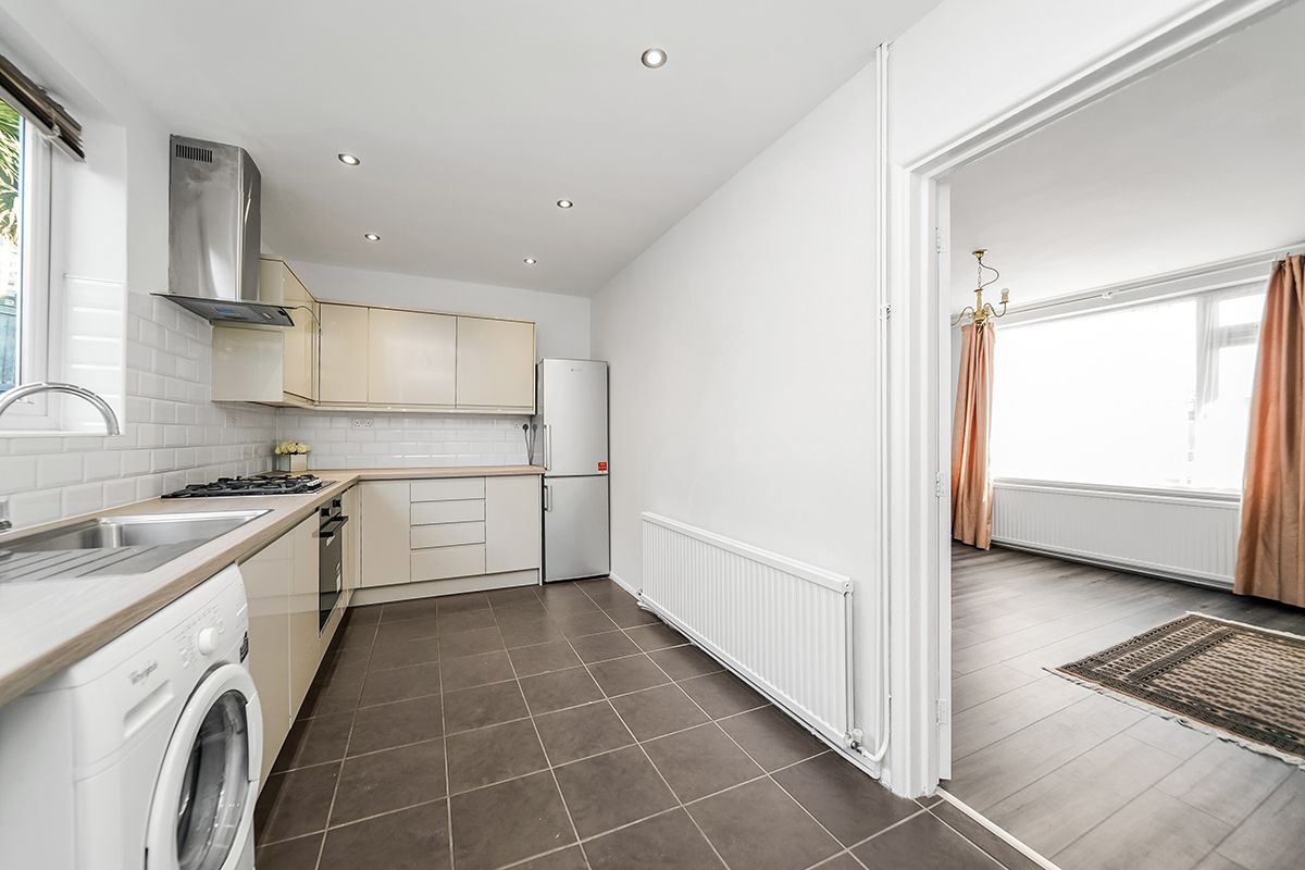 End Of Terrace House in Chigwell