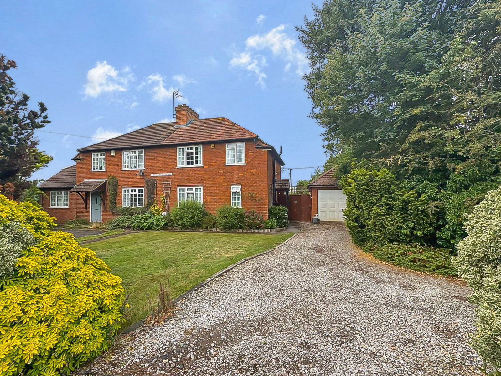 Semi Detached House in Gloucester