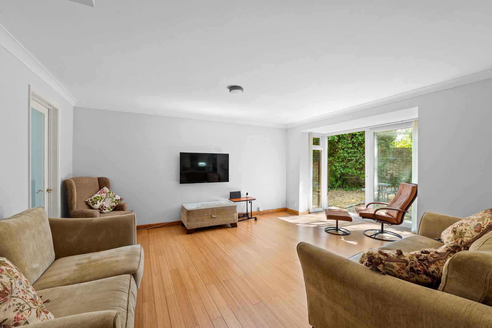 Detached House for sale in Croydon, Pageant Walk, Croydon, CR0 5UG