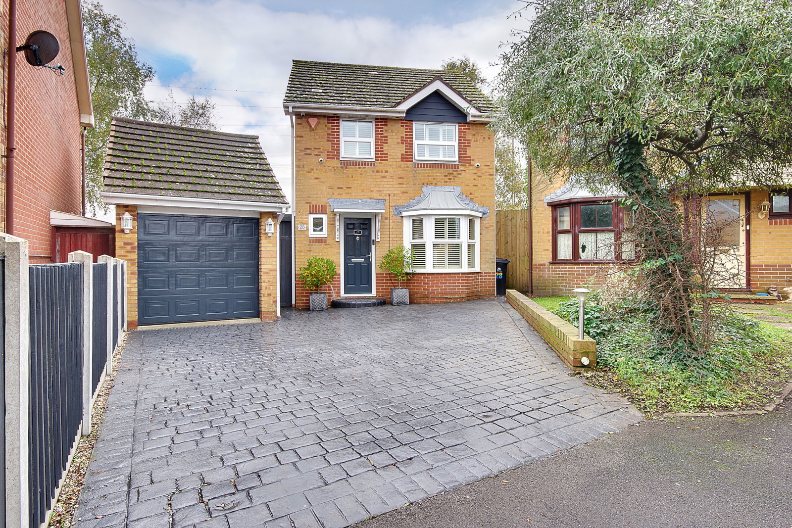 Detached House in Ferndown