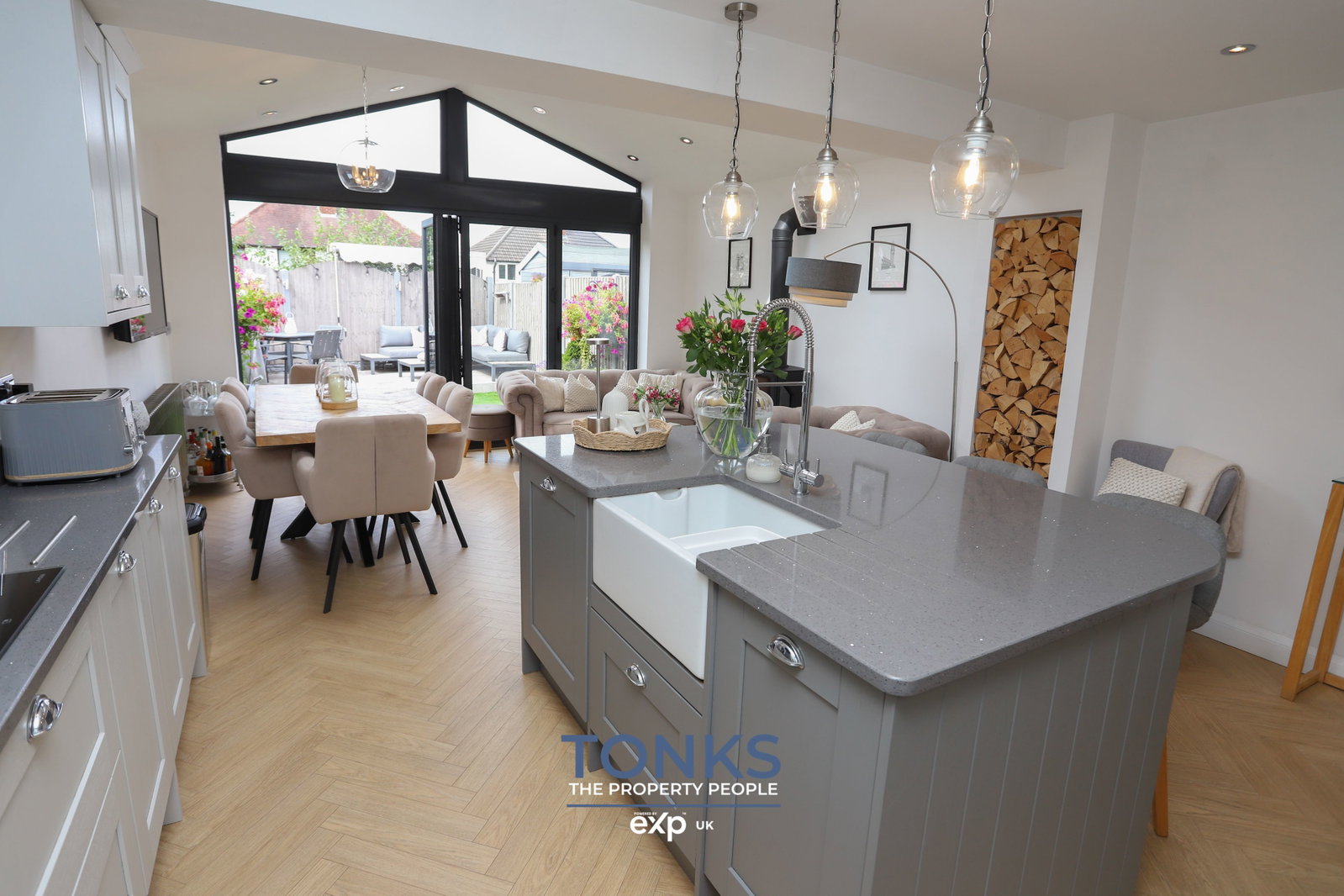 Semi Detached House for sale in Oldbury, Mallard Drive, Oldbury, B69 4QU
