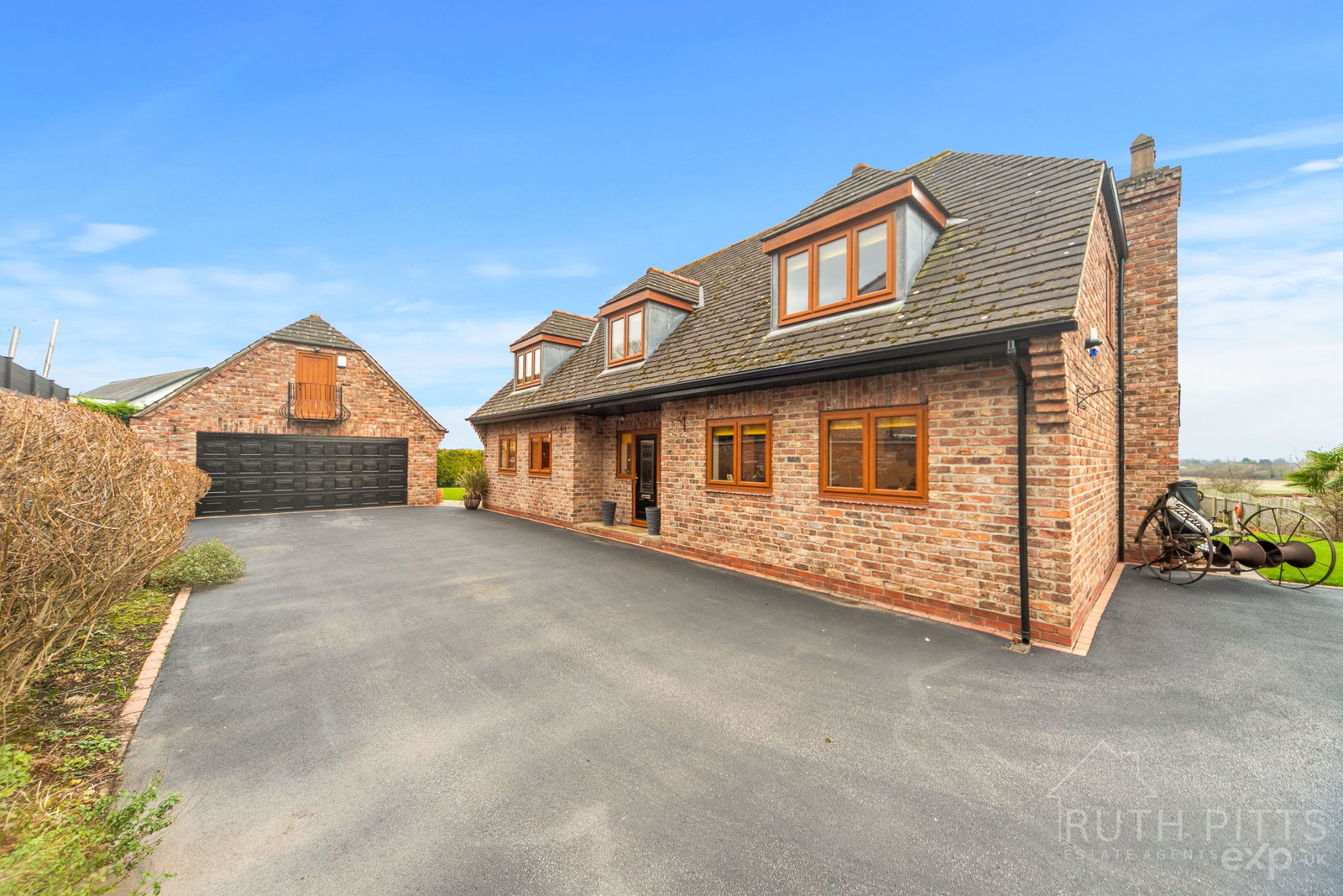 Detached House in Doncaster