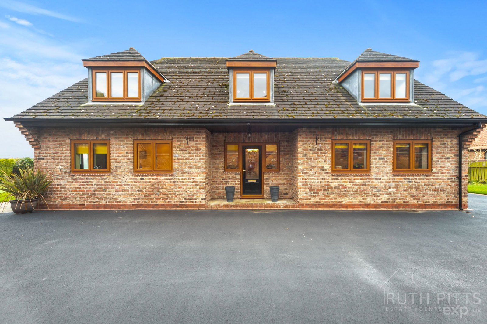 Detached House in Doncaster