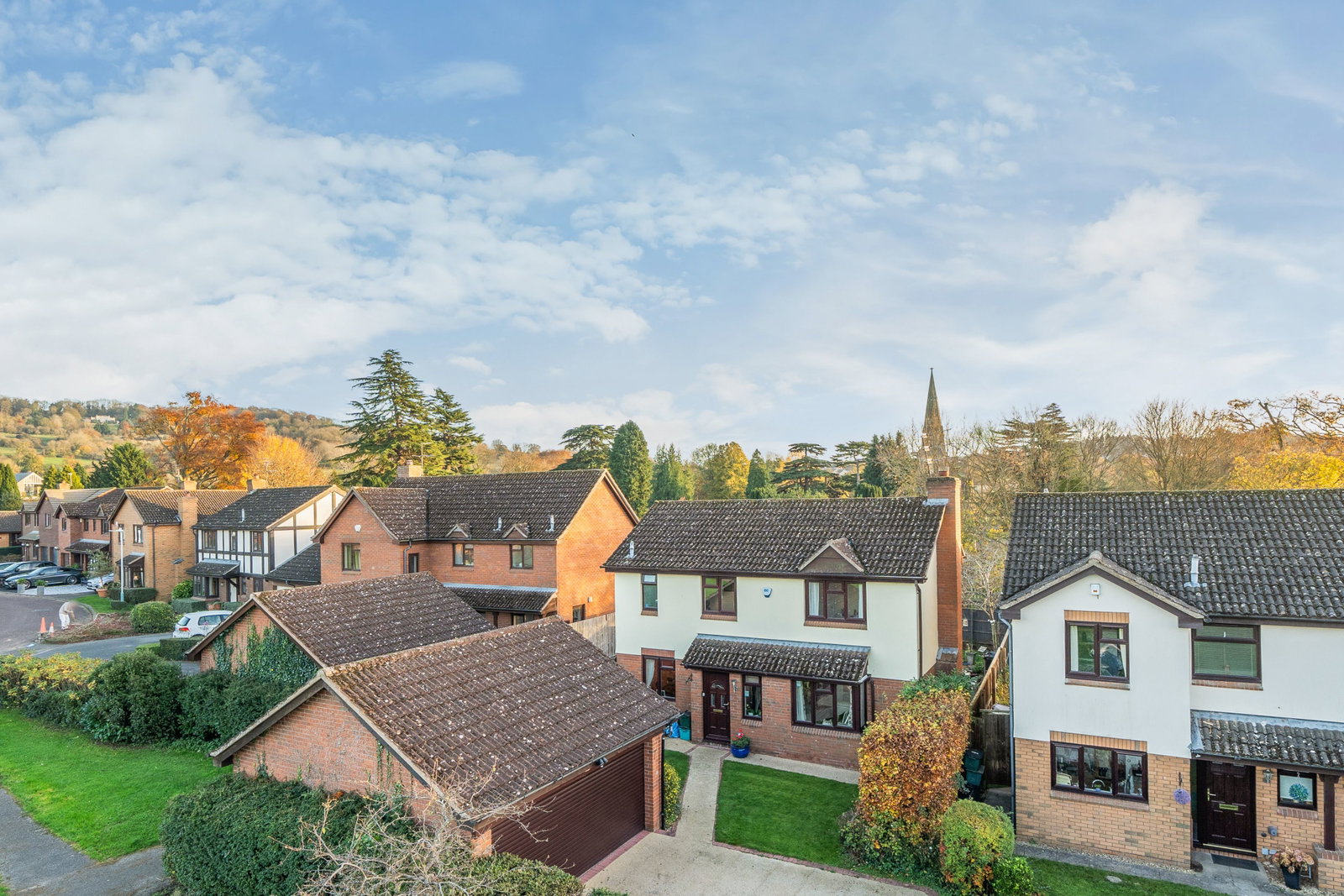 Detached House for sale in Cheltenham, Briar Walk, Prestbury, Cheltenham, GL52 5LS, 1477 m²