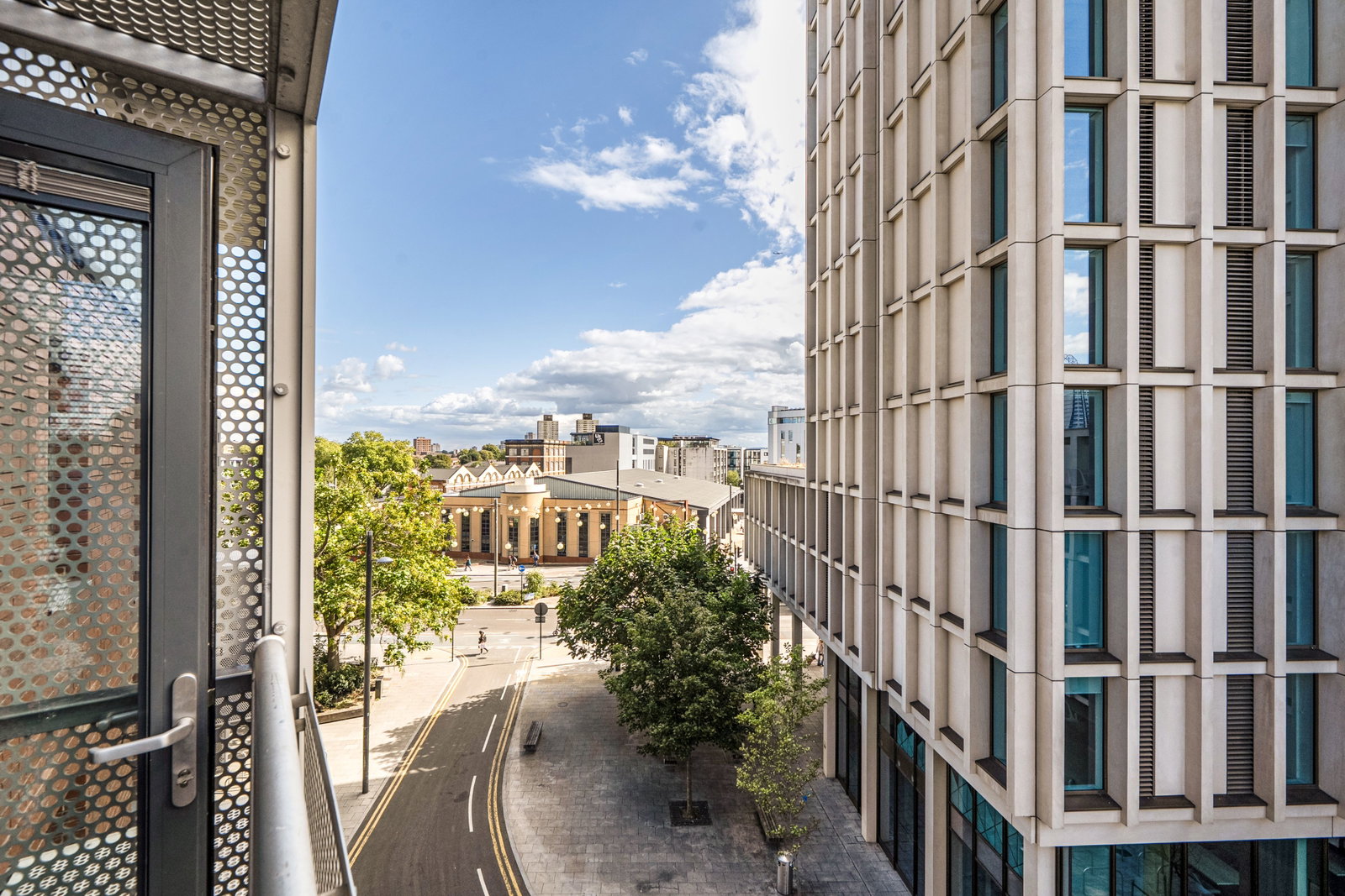 Apartment for sale in London, Lett Road, London, E15, 700 m²