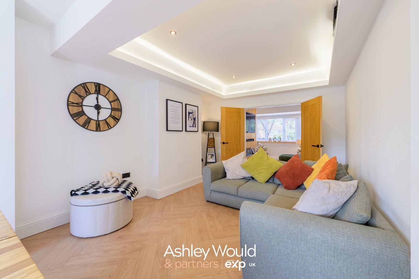 Semi Detached House for sale in Birmingham, Senneleys Park Road, Birmingham, B31 1AL