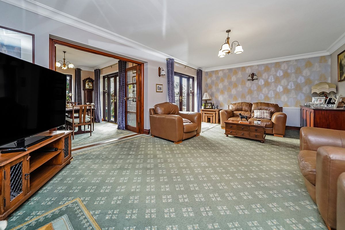 Semi Detached House in Ongar