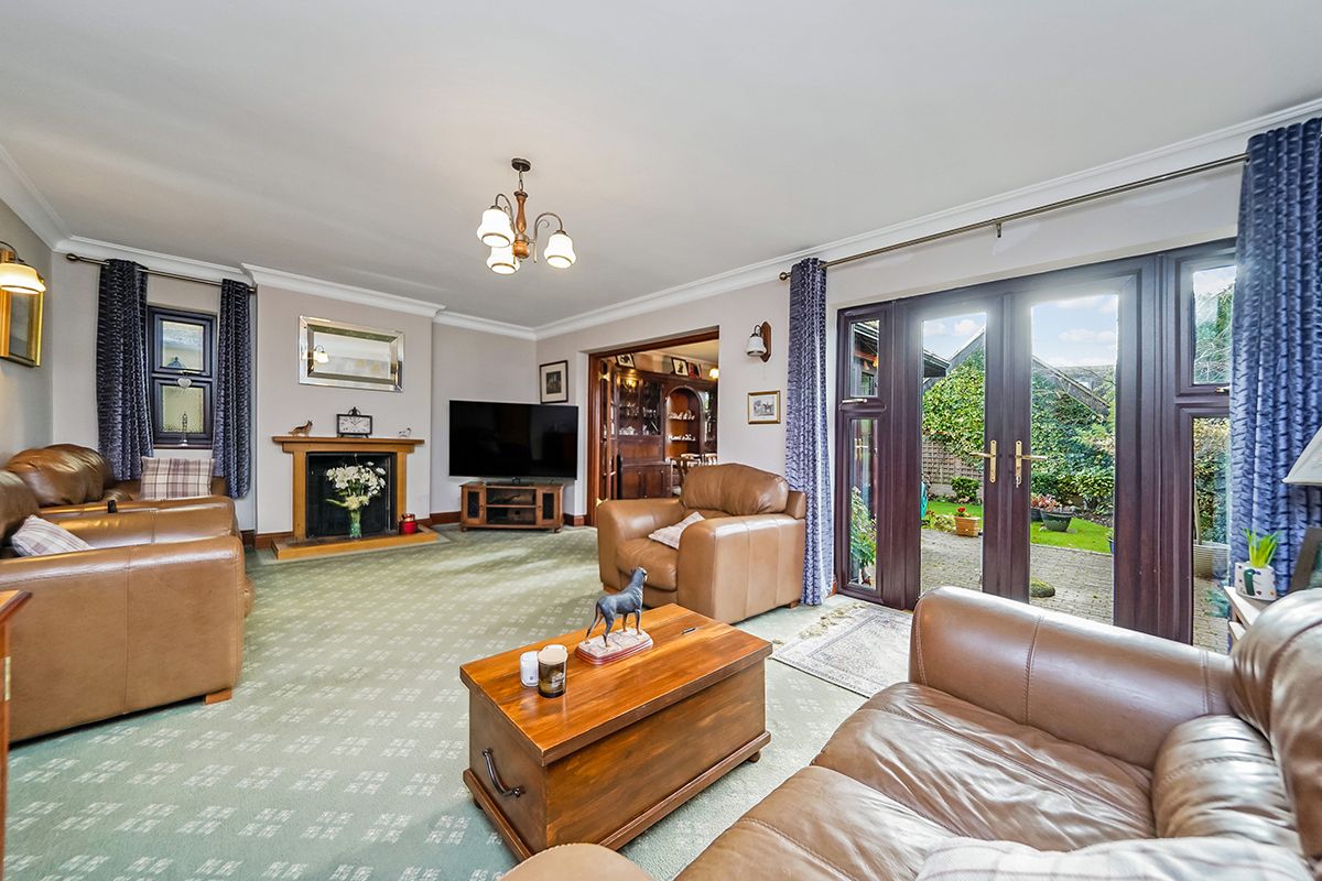 Semi Detached House in Ongar