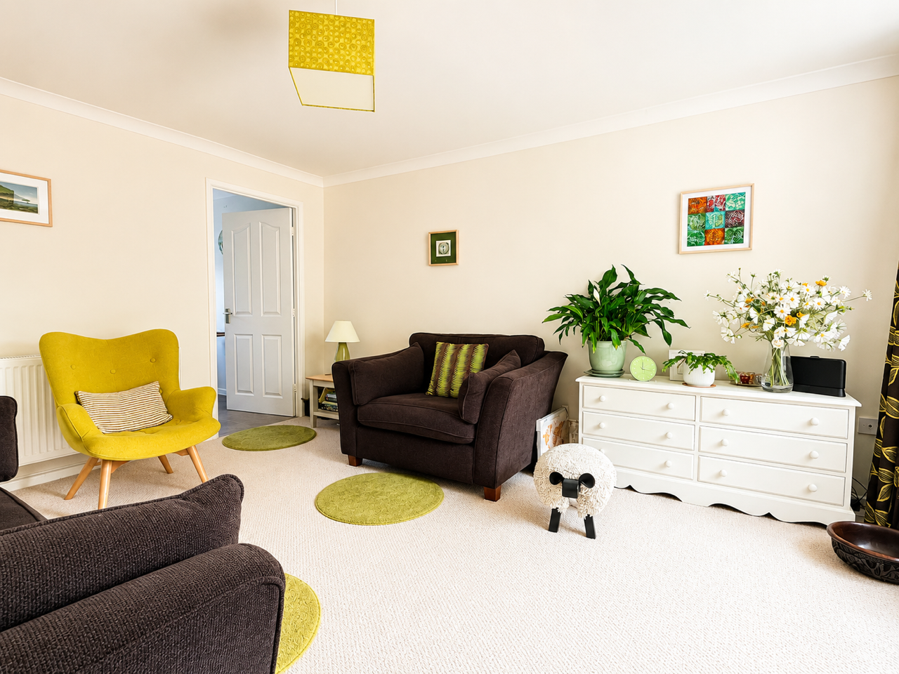 Semi Detached House for sale in Oswestry, Oakwood Close, Whittington, SY11 4PT, 700 m²