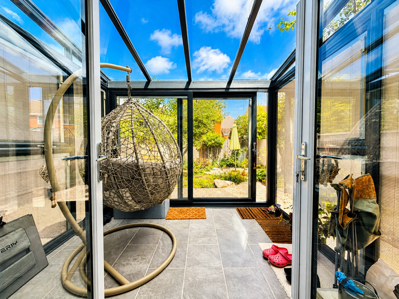 Semi Detached House for sale in Oswestry, Oakwood Close, Whittington, SY11 4PT, 700 m²