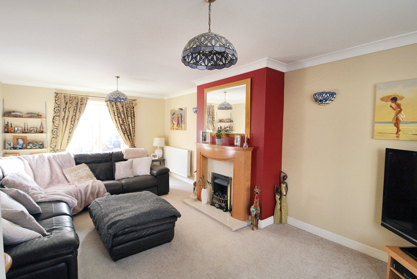 Detached House in Calne