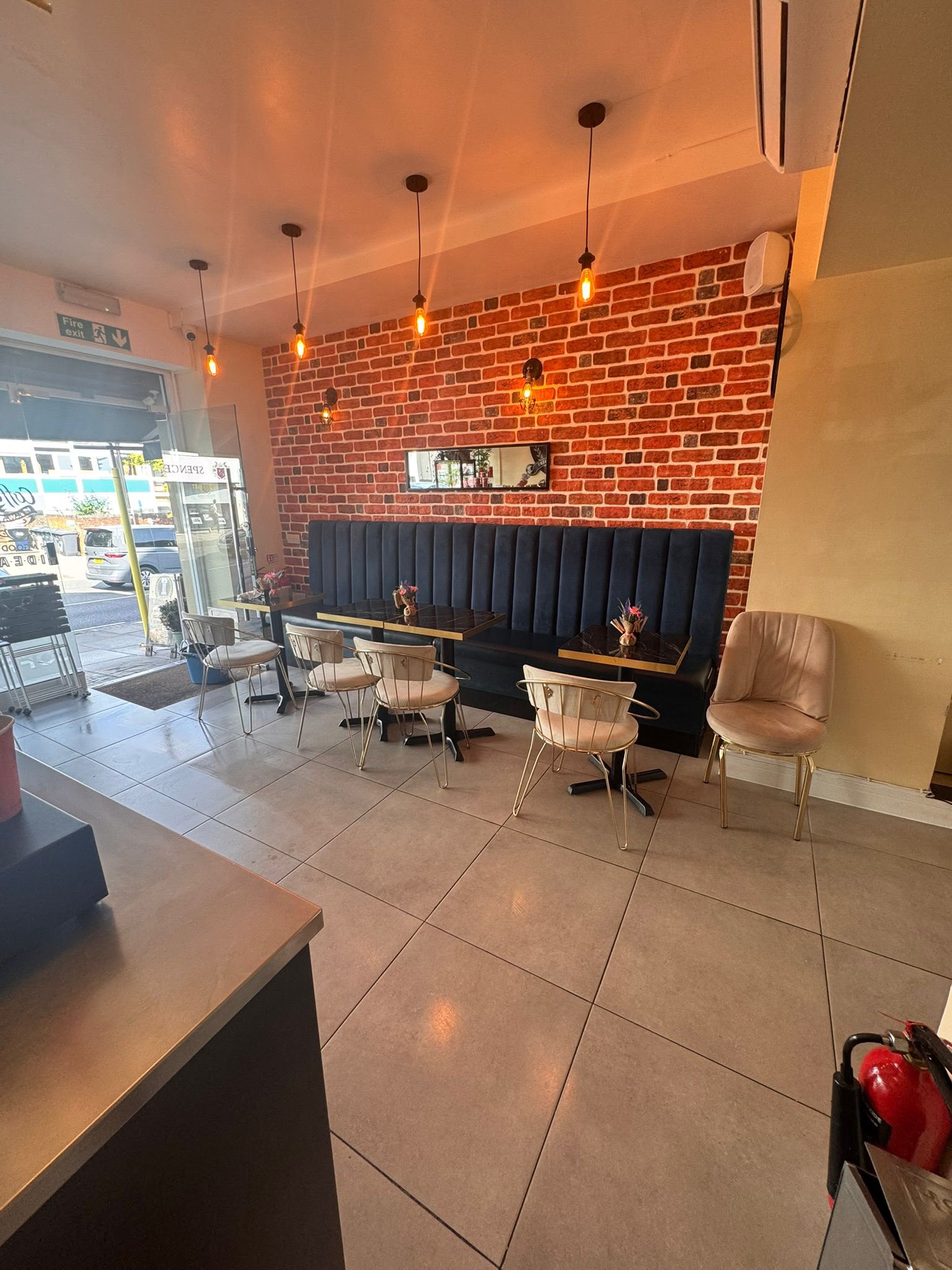 Cafe for rent in Barnet, 11D Hart Street, Barnet, EN5 5UJ, 36 m²