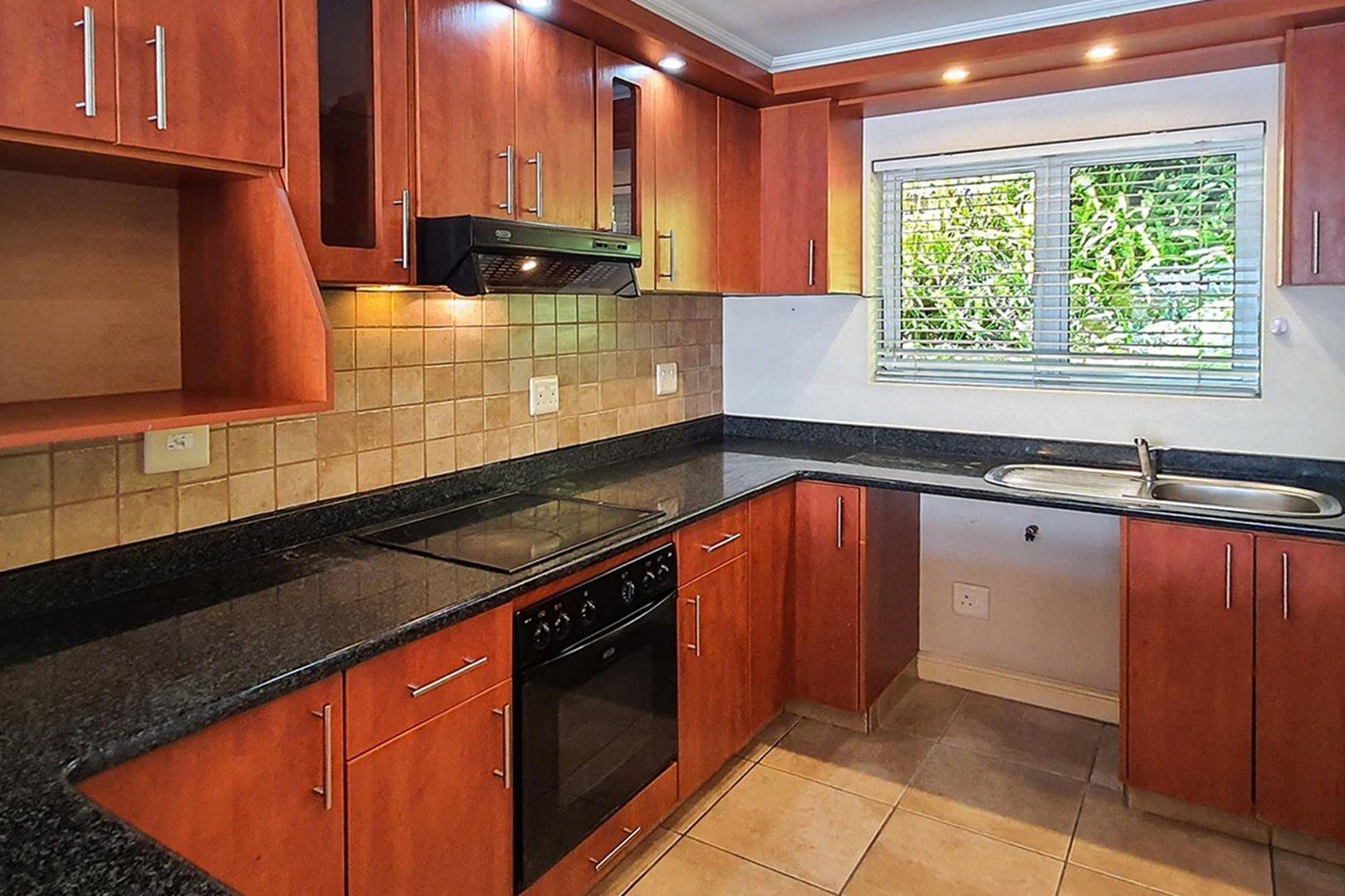Apartment for rent in Knysna Central, Knysna, 114 m²